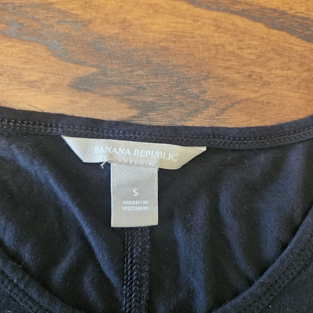 Banana Republic Black top with faux leather 4/$20 - Picture 6 of 7